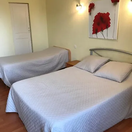 מלון Chateau De Faudade 4*