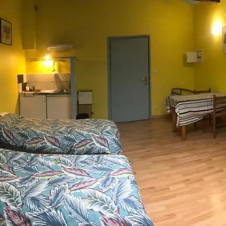 מלון Chateau De Faudade 4*
